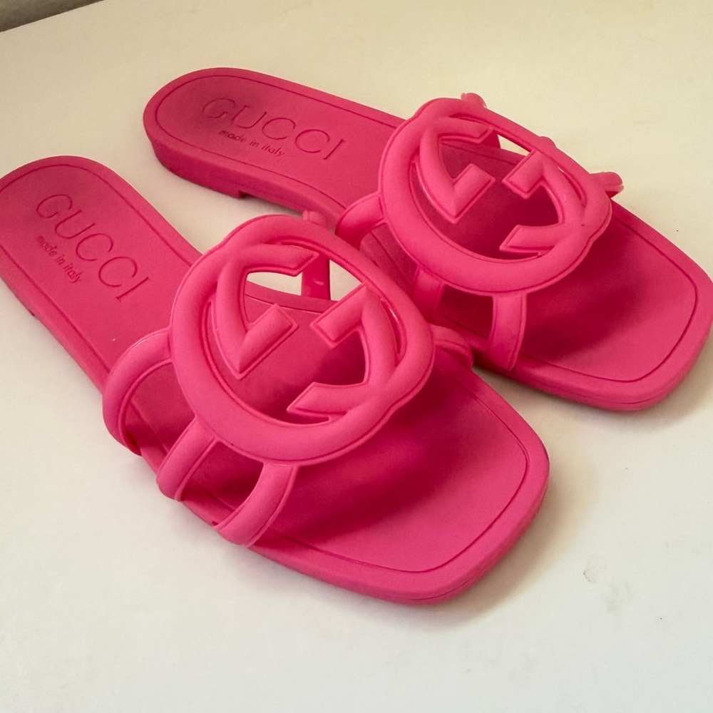 Gucci Vibrant Pink Logo Sandals